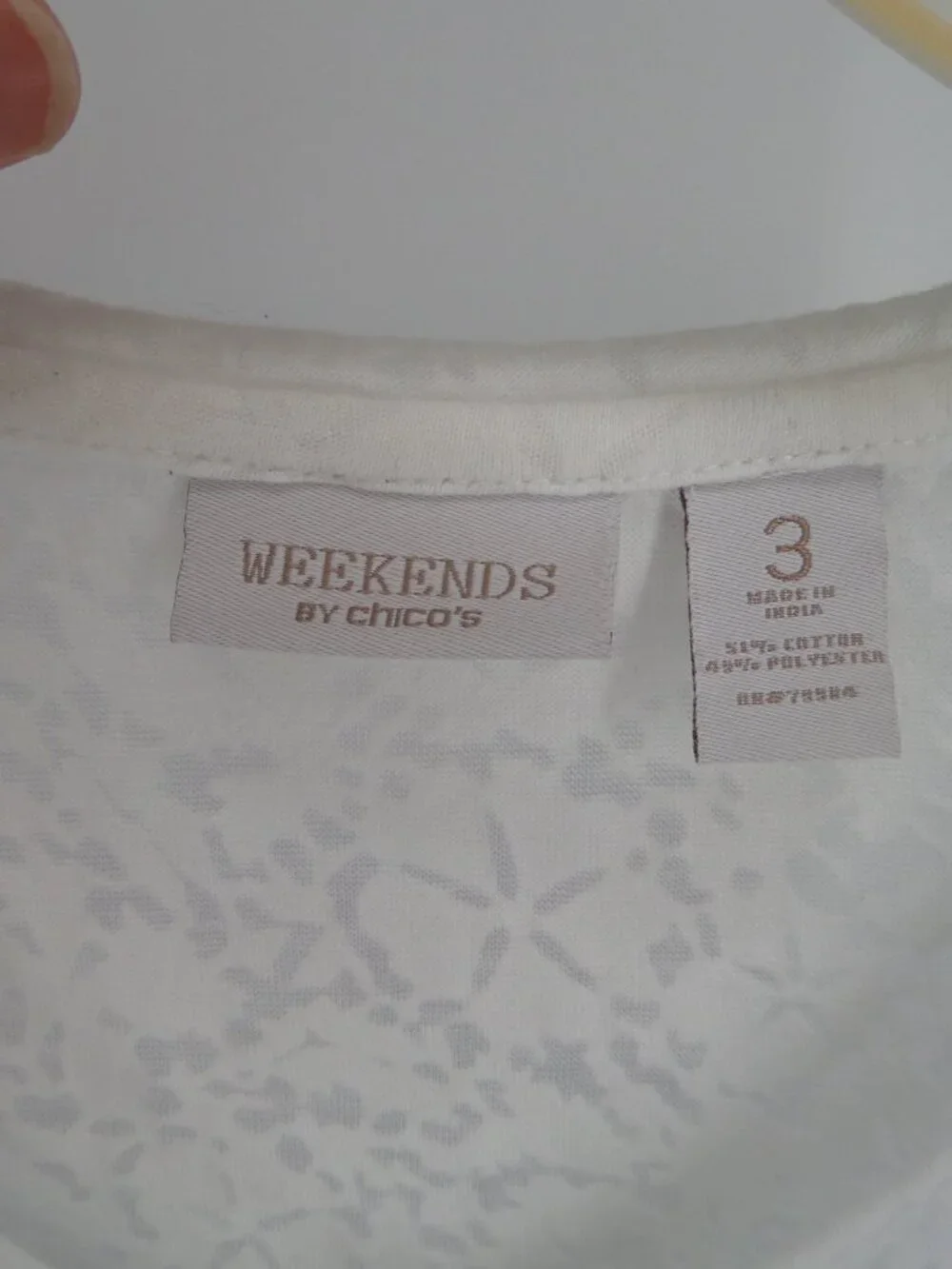 Chico's  Women's 3/4 Sleeve White Background/Blue Floral   Top  Size 3 US XL